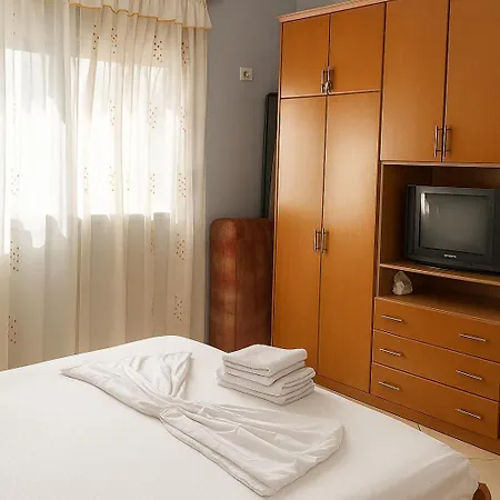 Lungomare Apartments Eni