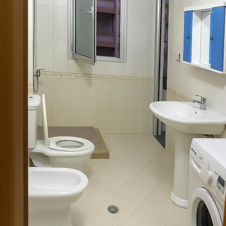 Lungomare Eni Apartamento *